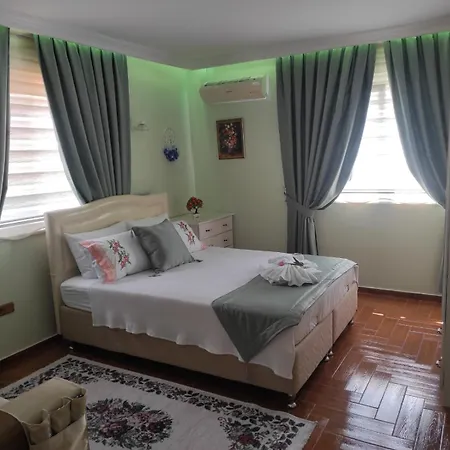 Villa Sakli Bahce *